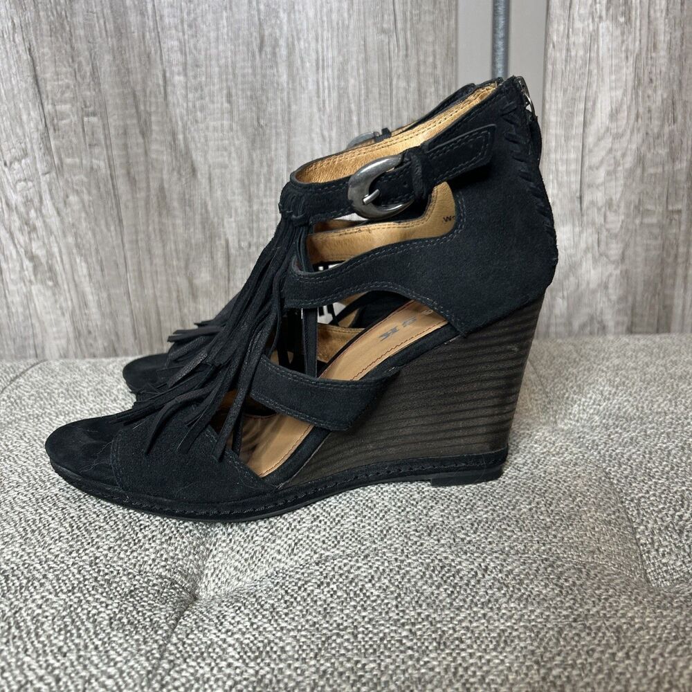 Trask Wedge Sandals Size 9 Fringe Suede